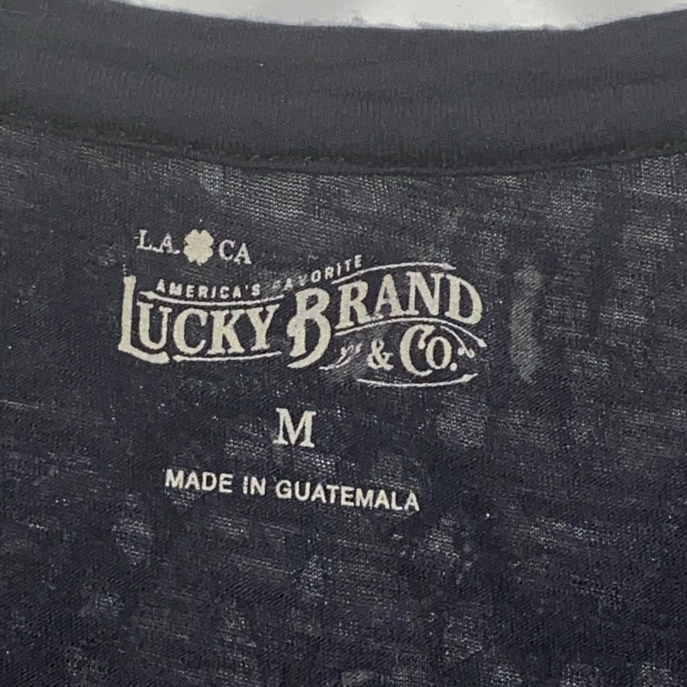 Lucky Brand Paisley Cup Sleeve V-Neck Tee - Picture 4 of 7